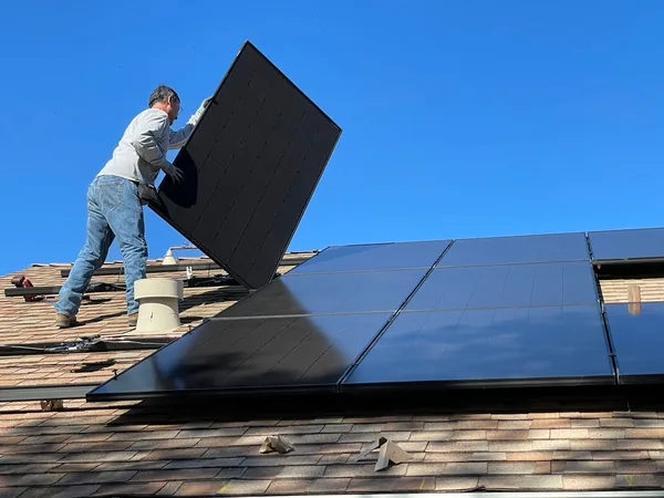 Instalação finalizada de Instalação de Painel Solar entregue com sucesso no bairro Santa Mônica em Uberlândia MG